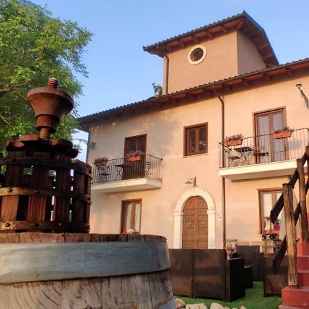 "Il Casaletto" Agriturismo Moderno, Vista Panoramica E Cibo Spettacolare- Scurcola Marsicana Eksteriør bilde