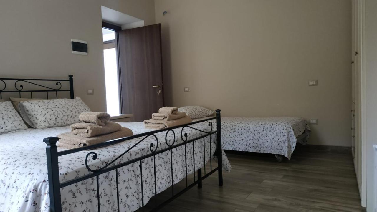 "Il Casaletto" Agriturismo Moderno, Vista Panoramica E Cibo Spettacolare- Scurcola Marsicana Eksteriør bilde