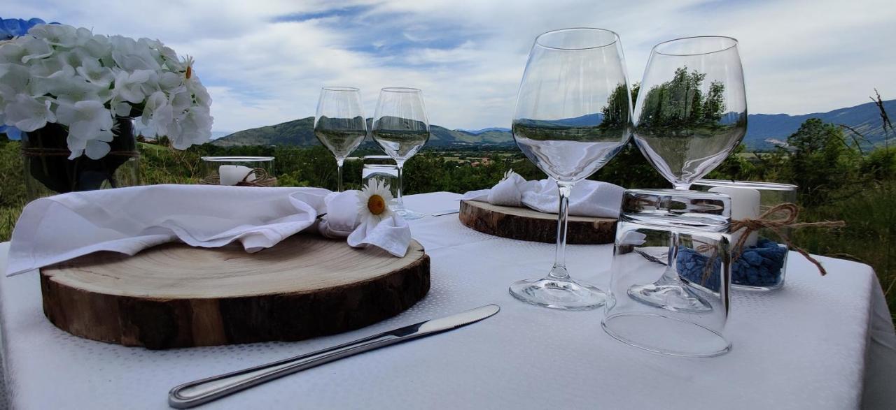 "Il Casaletto" Agriturismo Moderno, Vista Panoramica E Cibo Spettacolare- Scurcola Marsicana Eksteriør bilde