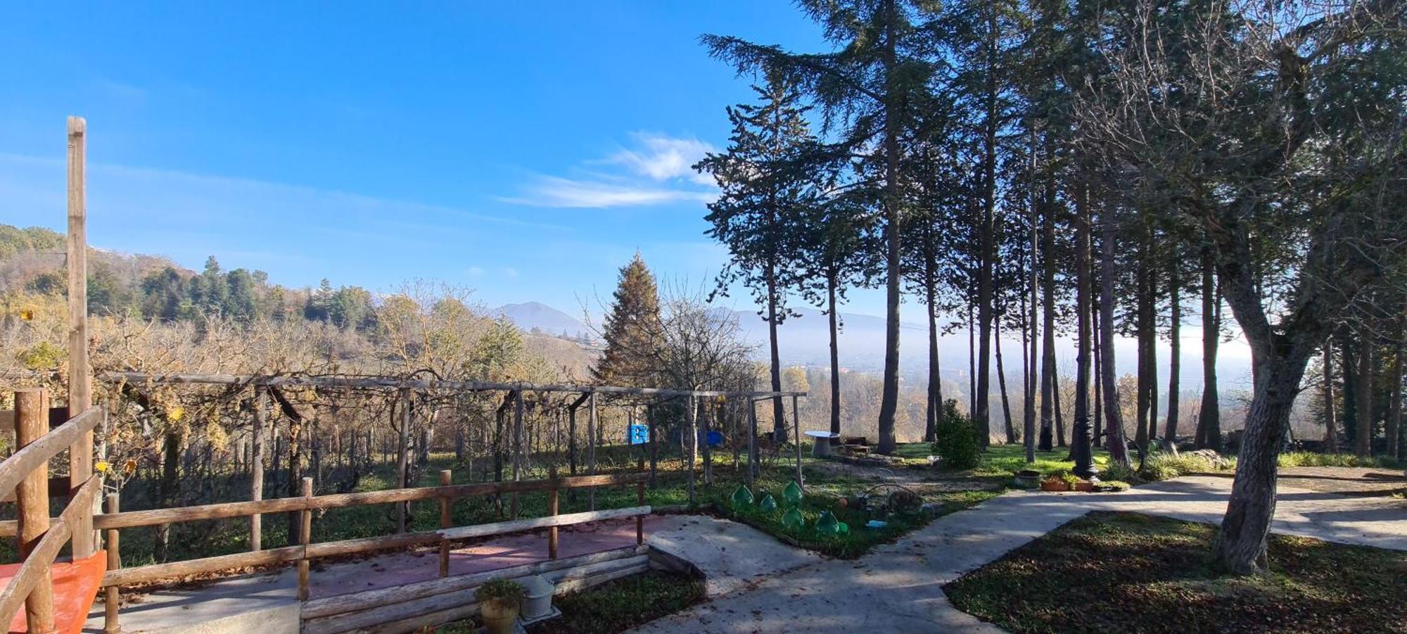 "Il Casaletto" Agriturismo Moderno, Vista Panoramica E Cibo Spettacolare- Scurcola Marsicana Eksteriør bilde